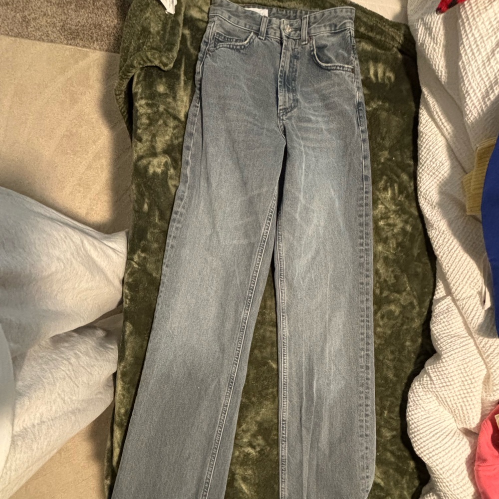 Zara Light Blue Ankle Jeans